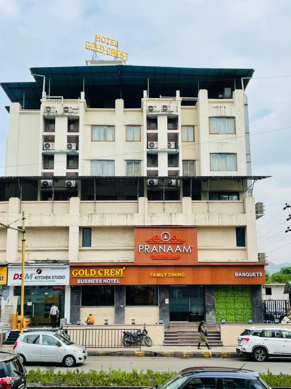 Gold Crest Business Hotel Navi Mumbai Exterior photo